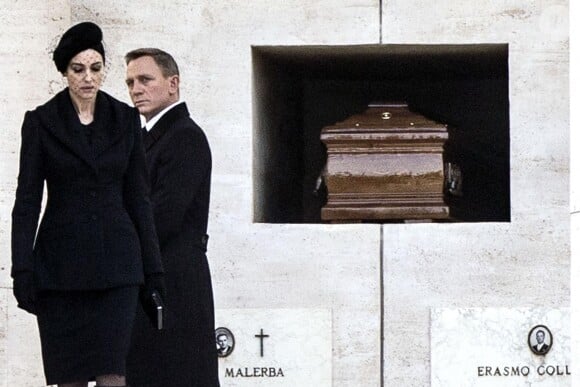 Monica Bellucci et Daniel Craig tournent une scène de Spectre à l'EUR, Rome, le 19 février 2015