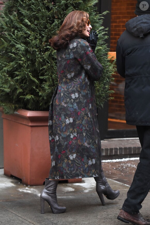 Eva Mendes sur le tournage d'un spot publicitaire à West Village, New York, le 18 février 2015.