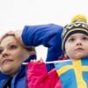 La princesse Victoria et sa fille la princesse Estelle de Suède assistant aux Championnats du monde de ski nordique de la FIS à Falun, le 19 février 2015.