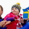 La princesse Victoria et sa fille la princesse Estelle de Suède assistent aux Championnats du monde de ski nordique de la FIS à Falun, le 19 février 2015.