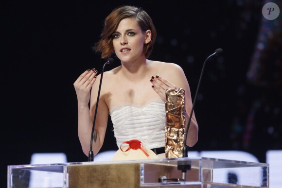 Kristen Stewart (césar de la meilleure actrice dans un second rôle pour le film "Sils Maria") - 40e cérémonie des César au théâtre du Châtelet à Paris, le 20 février 2015.