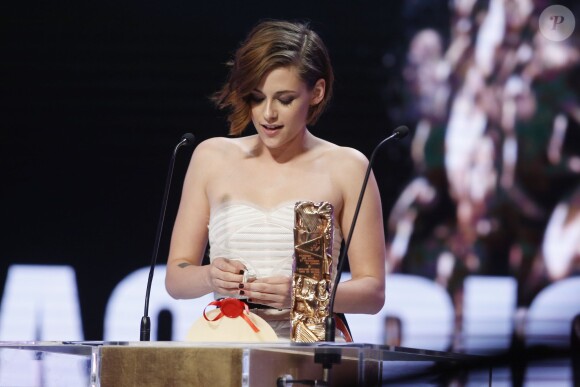 Kristen Stewart (césar de la meilleure actrice dans un second rôle pour le film "Sils Maria") - 40e cérémonie des César au théâtre du Châtelet à Paris, le 20 février 2015.