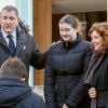 Exclusif - Yves Calvi, sa femme Valérie Lefèvre et leur fille - Obsèques de Gérard Calvi (de son vrai nom Grégoire Élie Krettly) en l'église Saint-Roch à Paris, le 27 février 2015