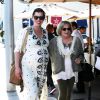 Milla Jovovich, enceinte, est allée déjeuner avec sa mère Galina à Los Angeles, le 3 mars 2015.