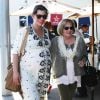 Milla Jovovich, enceinte, est allée déjeuner avec sa mère Galina à Los Angeles, le 3 mars 2015.
