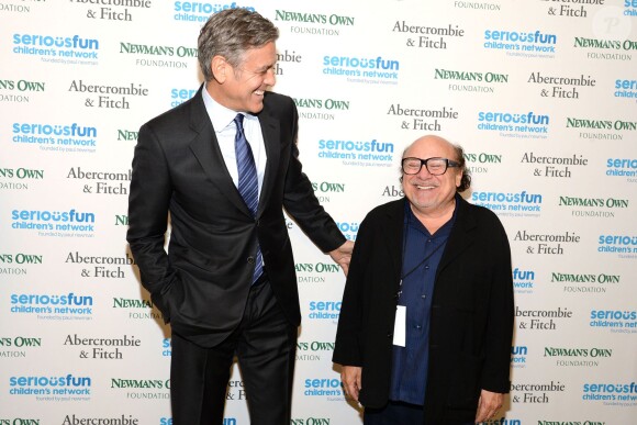 George Clooney, Danny DeVito - Soirée "SeriousFun Children's Network" pour rendre hommage à Paul Newman le 2 mars 2015