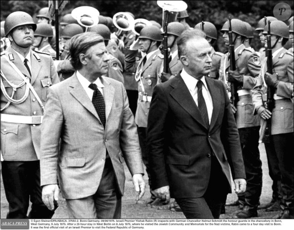 Yitzhak Rabin et Helmut Schmidt à Bonn, le 9 juillet 1975. 