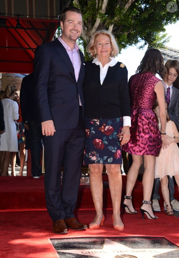 La mère de Chris O'Donnell, Julie Ann Rohs Von Brecht, et son fils - Chris O' Donnell reçoit une étoile sur le Walk of Fame à Hollywood - Los Angeles le 3 mars 2015