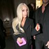 La chanteuse Lady Gaga se rend chez le couturier Azzedine Alaïa à Paris, le 5 mars 2015.
