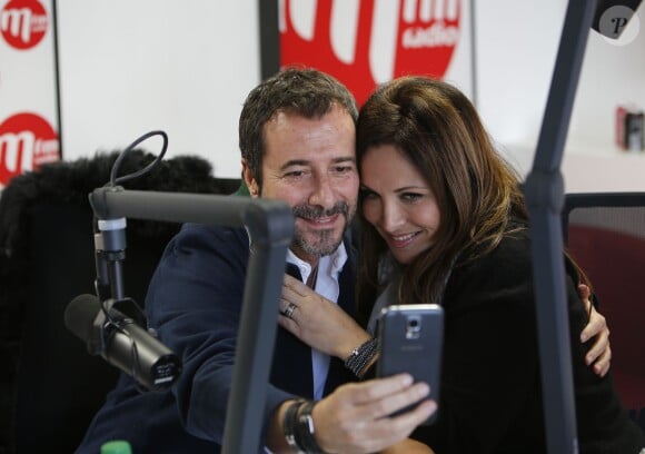 Exclusif - Bernard Montiel et Hélène Ségara - Hélène Ségara, présente son nouvel album "Tout commence aujourd'hui" lors de l'émission de Bernard Montiel "M comme Montiel" à la station radio MFM à Paris, le 5 mars 2015
