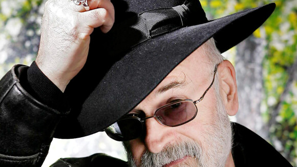 Terry Pratchett : Mort du légendaire auteur des Annales du Disque-Monde