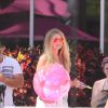 Gigi Hadid anime le Victoria's Secret Pink Ultimate Spring Break sur une plage du Surfcomber, à Miami. Le 14 mars 2015.