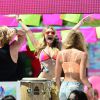 Gigi Hadid anime le Victoria's Secret Pink Ultimate Spring Break sur une plage du Surfcomber, à Miami. Le 14 mars 2015.