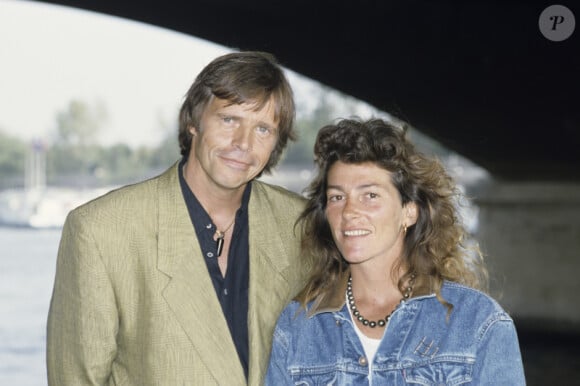 Pierre Bachelet et Florence Arthaud à Paris, en septembre 1990. Deux mois plus tars, la navigatrice remportait la Route du Rhum.