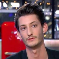 Pierre Niney quitte la Comédie-Française : Il réplique et tacle Catherine Ceylac