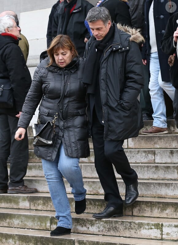 Michèle Bernier et Bruno Gaccio - Sortie des obsèques de François Cavanna au Père Lachaise à Paris. Le 6 février 2014.