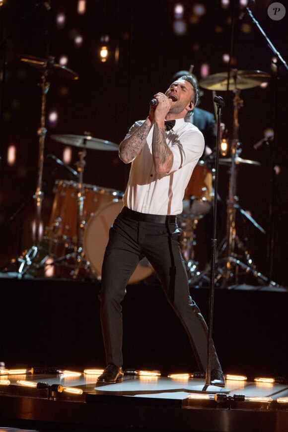Adam Levine en concert pour la 87ème cérémonie des Oscars, au Dolby Theatre de Hollywood, Los Angeles, le 22 février 2015