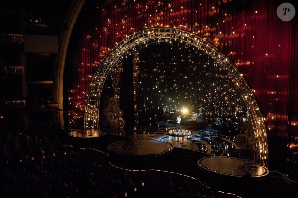 Adam Levine en concert pour la 87ème cérémonie des Oscars, au Dolby Theatre de Hollywood, Los Angeles, le 22 février 2015