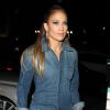 Jennifer Lopez à la sortie du restaurant Craig à West Hollywood, le 12 mars 2015 