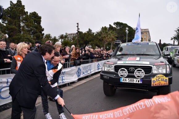Christian Estrosi, Dominique Serra, Jean-Marc Généreux lors du départ du 25e Rallye Aïcha des gazelles à Nice le 21 mars 2015