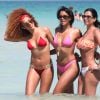 Leila Depina, Claudia Jordan et leur amie Christianne profitent d'un après-midi ensoleillé sur une plage de Miami. Le 24 mars 2015.