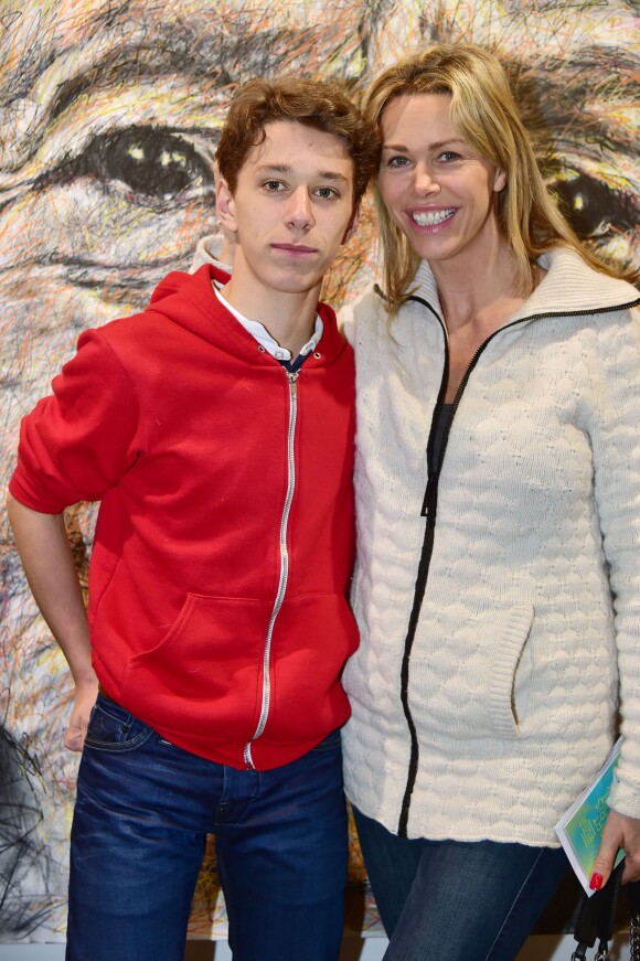 Exclusif - Sid, la compagne de Smaïn, et son fils Rayanne - Vernissage du Paris Art Fair au Grand Palais à Paris, le 25 mars 2015.