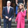Kate Middleton, enceinte de huit mois, et le prince William visitaient le 27 mars 2015 le centre Stephen Lawrence et l'association XLP dans le sud de Londres. La dernière sortie officielle de la duchesse de Cambridge avant son accouchement, prévu entre mi-avril et fin avril.