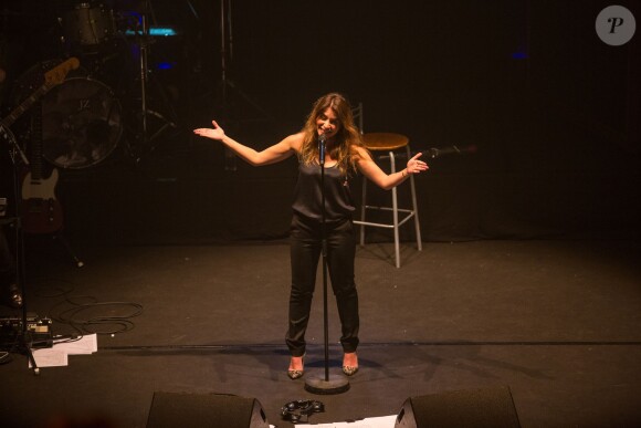 Julie Zenatti en concert à Lille le 27 mars 2015.