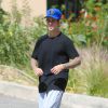 Exclusif - Prix spécial - Justin Bieber fait des pompes dans les rues de Beverly Hills, le 20 mars 2015