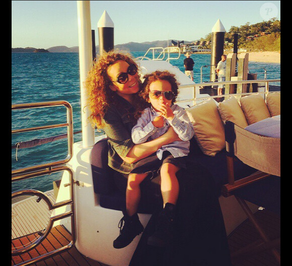 Mariah Carey a ajouté une photo à son compte Instagram avec son fils Moroccan, le 17 novembre 2014