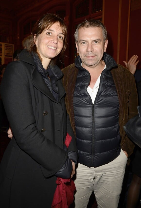 Philippe Torreton et sa femme Elsa Boublil - Backstage de la 150e représentation de la pièce "Je préfère qu'on reste amis" au Théâtre Antoine à Paris le 5 novembre 2014.