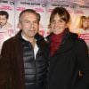 Philippe Torreton et sa femme Elsa Boublil à la 150ème représentation de la pièce "Je préfère qu'on reste amis" au théâtre Antoine à Paris le 5 novembre 2014.