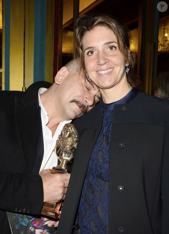 Philippe Torreton (prix du meilleur comédien d'un spectacle public) et sa femme Elsa Boublil - La 26e nuit des Molières aux Folies Bergère à Paris, le 2 juin 2014.