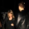 Taylor Swift et Calvin Harris sortent du club Troubadour à West Hollywood en se tenant la main. Le 2 avril 2015