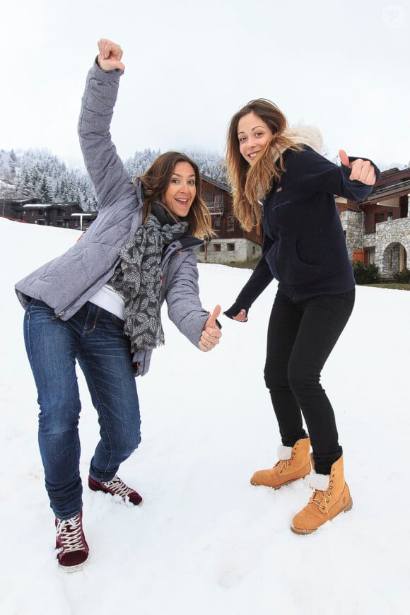 Exclusif - Dounia Coesens et Emmanuelle Boidron, étaient toutes les deux marraines d'une opération qui s'est déroulée ce week-end de Pâques dans la station de ski de Valmorel. Le 5 avril 2014.