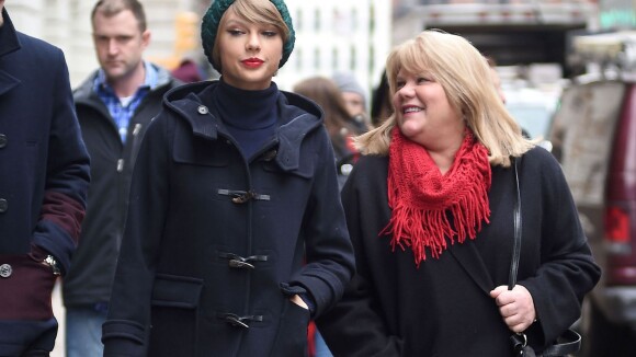 Taylor Swift révèle que sa maman a un cancer