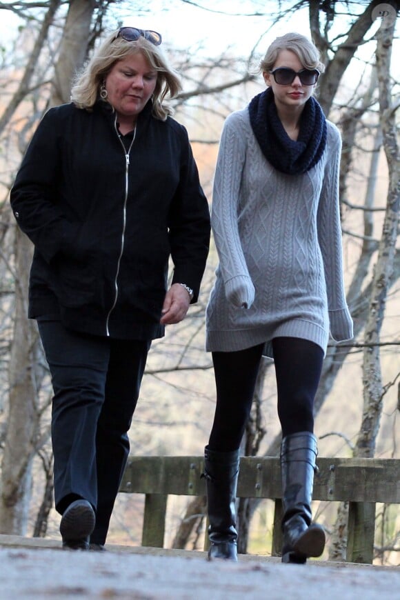 Taylor Swift et sa maman, le 27 novembre 2011 à Nashville
