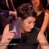 Moment de gêne pour Alessandra Sublet qui dévoile malgré elle ne pas faire autant l'amour qu'Ary Abittan - Emission Un soir à la tour Eiffel, sur France 2, le 8 avril 2015.