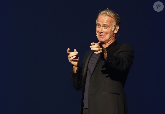Exclusif - Franck Dubosc lors de son nouveau spectacle "A l'état sauvage" à Lille le 15 octobre 2013.