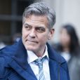  George Clooney relax sur le tournage de son prochain film, Money Monster, &agrave; Wall Street, New York le 11 avril 2015. 