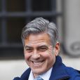 George Clooney relax sur le tournage de son prochain film, Money Monster, &agrave; Wall Street, New York le 11 avril 2015. 