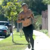 Exclusif - Theo Rossi fait son jogging matinal torse nu à Los Angeles, le 14 septembre 2014.  