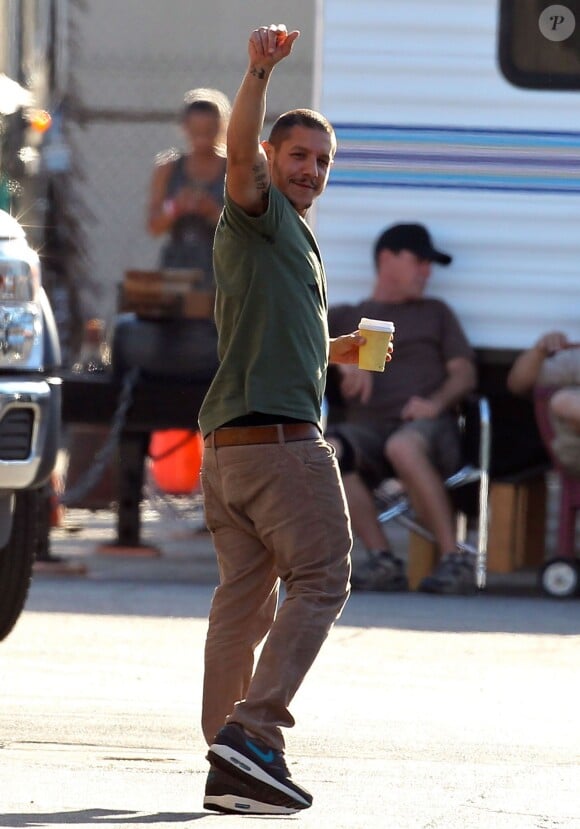 Exclusif - Theo Rossi lors du tournage de la série "Sons of Anarchy" à Los Angeles, le 20 juin 2014.  