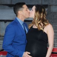 Theo Rossi (Sons of Anarchy) : Marié à sa belle Meghan McDermott et bientôt papa