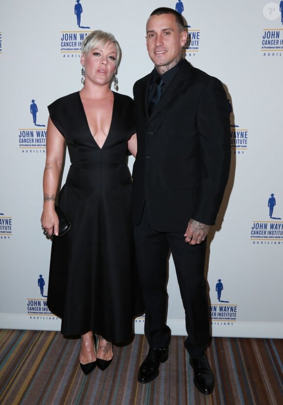 Pink et son mari Carey Hart à la 30ème soirée annuelle "John Wayne Odyssey" à Beverly Hills, le 11 avril 2015 