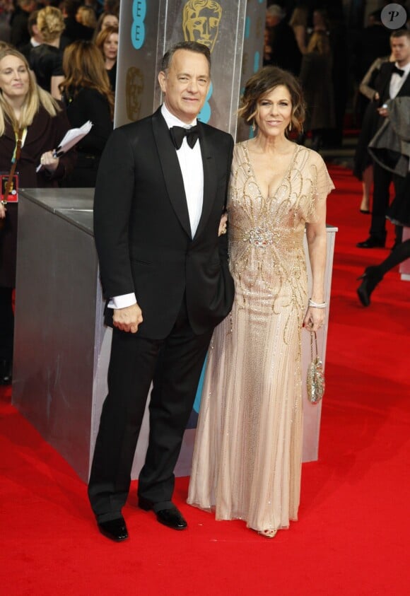 Tom Hanks et sa femme Rita Wilson - Arrivée des people à la cérémonie des Bafta Awards à Londres, le 16 février 2014. 