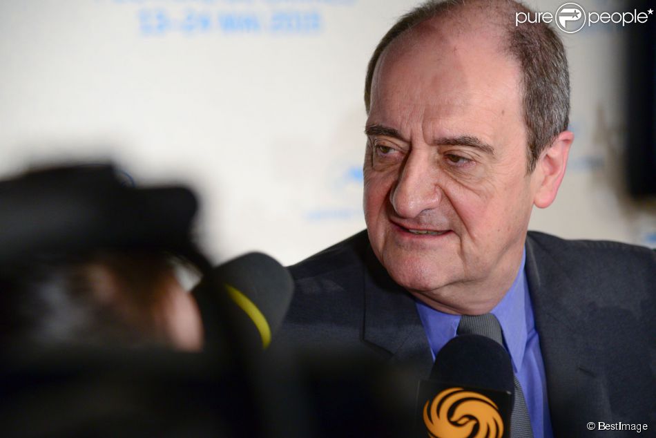 Pierre Lescure - Conférence de presse pour le festival international du film de Cannes à Paris le 16 avril 2015.