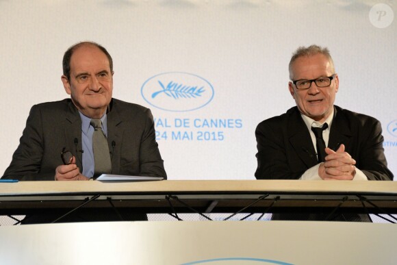 Pierre Lescure et Thierry Fremaux lors de la conférence de presse pour dévoiler la Sélection officielle du 68e Festival de Cannes à Paris le 16 avril 2015.