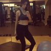 Sur Instagram, le mannequin Sarah Stage a ajouté une photo à la gym le 5 février 2015
