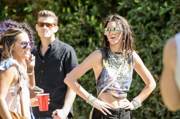 Kendall Jenner assiste à la pool party de l'application de chat Regroupd. Bermuda Dunes, le 18 avril 2015.